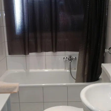Am Stadion Hotel 2*