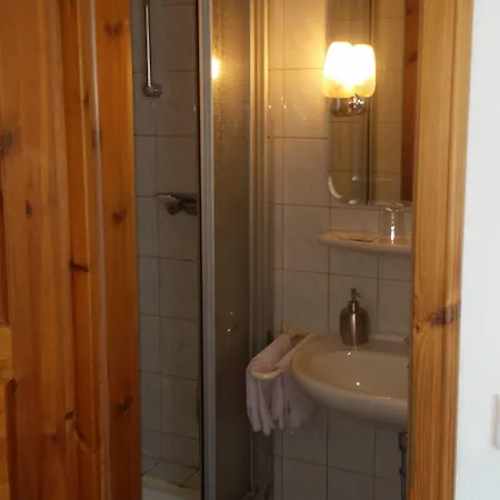 Hotel Am Stadion 2*