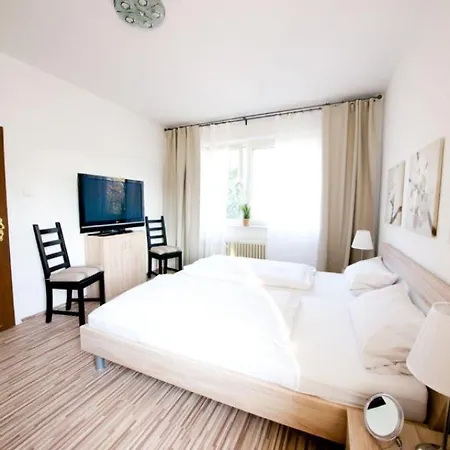 Am Stadion מלון דיסבורג