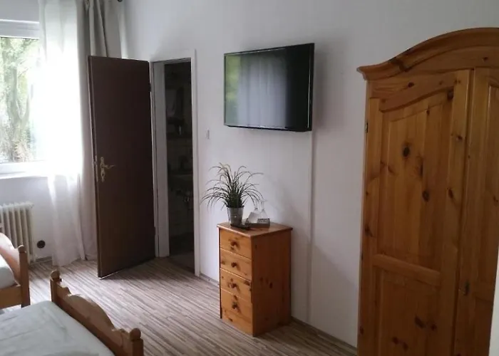 מלון Am Stadion 2*